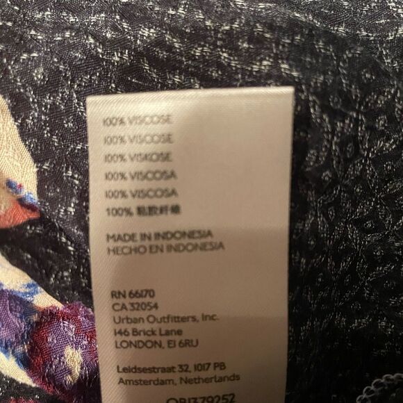 New  Free People Brunch a Bunch Floral Hold combo
swing tunic size S
NWOT - Picture 10 of 13